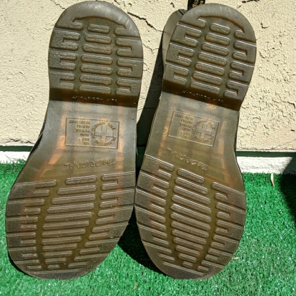 Doc Marten's 1914 Boot US 6 - Picture 3 of 4